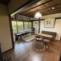 ラウンジ＆図書室