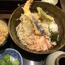 天ぷらぶっかけ