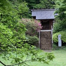 本丸霞神社