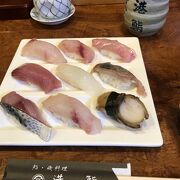 地魚握りが美味しい