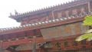 長崎らしいお寺です