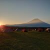 友人家族とキャンプ、朝の富士山は雄大でした