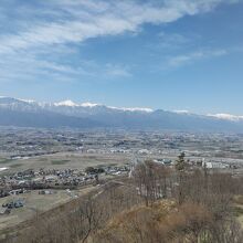 松本市内と北アルプスを一望