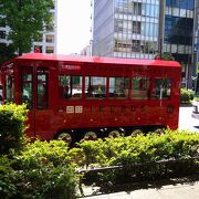 可愛い赤バスで豊島区役所へ