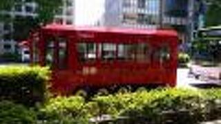 可愛い赤バスで豊島区役所へ