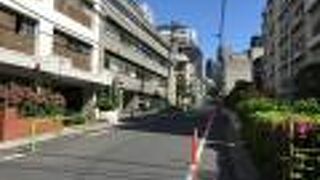 赤坂駅から氷川神社へ