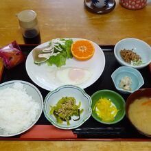 朝食の一例・和定食