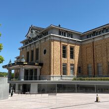 京都市京セラ美術館