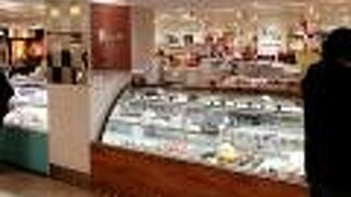 ケーキの種類も多い