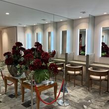 デラックストイレ