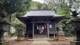創建は平安朝にさかのぼる歴史ある神社