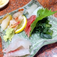 刺身盛り合わせ