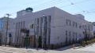 函館を代表する重厚感溢れる建築物