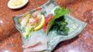 寿司屋の刺身と鰺たたきで一杯