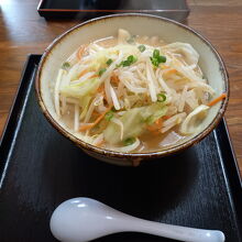 野菜みそラーメン730円