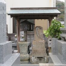 目立つ場所にあります