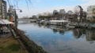 にぎわっていました