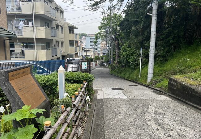 北条政子ゆかりの史跡が残る