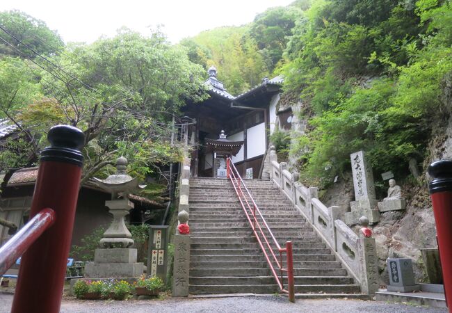 今回の八十八か所巡りではここに一番訪れたかった弥谷寺