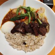 フランス料理のシェフが作るスパイスカレー