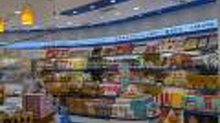 ゆっくりとお土産選び