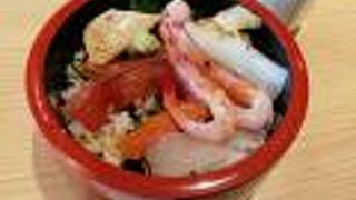 駅ナカで美味しいお寿司！