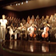 ロボットによる演奏です。