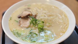 粗みじん切りのニンニクがザクザク入った元祖にんにくラーメン