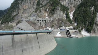 黒部の太陽が思い出されます