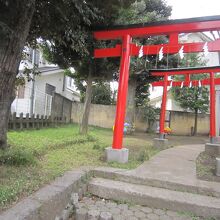 ２真っ赤な鳥居