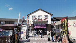 旧東海道の岡崎宿の町屋をイメージ