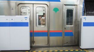 カラーは「ブルー」なのよ