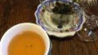 関帝廟近くの可愛い中国茶