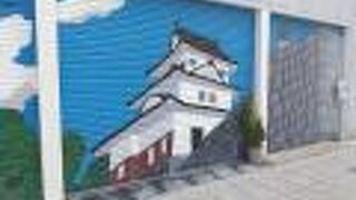 シャッターの絵が素敵