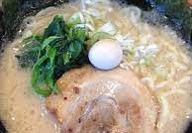 横浜家系ラーメン たくみ家 (牛久店)