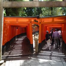 途中から上下と分かれます