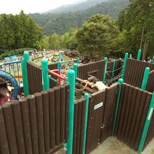 迷路のようなアスレチック