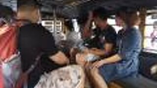 ジプニーは現地の人と一緒に乗るべき