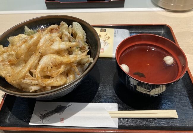 東京駅で白えびを食べれるなんて！お得な富山スペシャル天丼に舌鼓