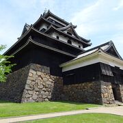 現存の天守を持つ国宝指定の松江城