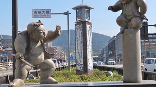 牛若丸と弁慶のモニュメント