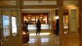 絶品ケーキを作っているのが見れるのが楽しい