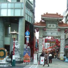 横浜の中華街よりきれいで歩きやすいです