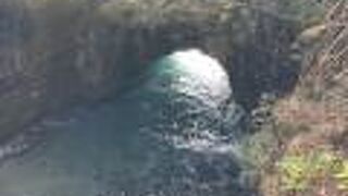 海岸線の穴