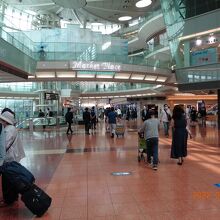 9時頃ですが人は多くありませんでした。