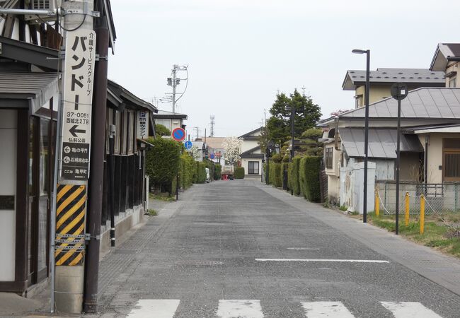 昔の弘前城下武家屋敷町