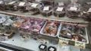 手作りの商品もあり