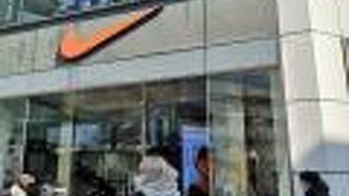 NIKE 大阪