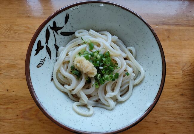 高松駅前で早朝から味わう本格讃岐うどん