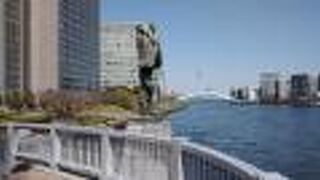 日本とフランスって、東洋と西洋で違うけど、どっちも独自の素晴らしい高度な上品な文化を持っているという点でめちゃ似ていますよね。